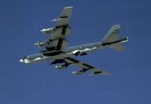 ABŞ-ın məşhur B-52-sini ildırım vurdu: adam boyda… – Foto