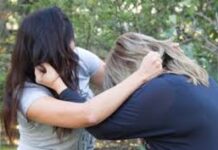 Bakıda qadınlar arasında dava düşdü, gənc qız xəsarət aldı