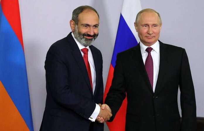 Rusiya Federasiyasının Prezidenti Vladimir Putin və Ermənistanın baş naziri Nikol Paşinyan