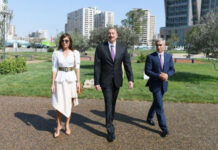 Prezident İlham Əliyev Xətai rayonunda salınan idman-əyləncə park kompleksinin açılışında iştirak edib