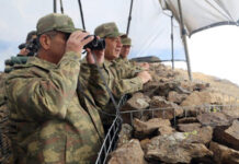 Müdafiə naziri yüksək dağ zirvələrində yerləşən bölmələrin döyüşə hazırlığını yoxlayıb