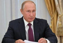 Rusiya prezidenti Vladimir Putin “İl-20” təyyarəsinin Suriyada qəzaya uğramasının Suriya-Türkiyə sərhədində vurulmuş “Su-24″lə müqayisə edilməməsinə çağırıb. “Report” “RİA Novosti”yə istinadən xəbər verir ki, o, bu barədə Macarıstanın baş naziri Viktor Orban ilə danışıqlardan sonra keçirilən mətbuat konfransında bildirib. “Burada, çox güman ki, faciəli təsadüfi hallar zənciri yaşanıb, çünki İsrail təyyarəsi bizim təyyarəni vurmayıb”, – V.Putin deyib. Onun sözlərinə görə, Rusiya Suriyadakı hərbçilərinin əlavə təhlükəsizliyini təmin edəcək və bunu hamı hiss edəcək. Qeyd edək ki, daha əvvəl Rusiya Müdafiə Nazirliyi israilli pilotların Rusiyanın “İl-20” təyyarəsindən sipər kimi istifadə edib özlərinin Suriyanın hava hücumundan müdafiə sistemləri tərəfindən vurulmasına səbəb olduqlarını bildirib. Hadisə nəticəsində 15 Rusiya hərbçisi ölüb.