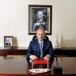 Türkiyənin nəqliyyat və infrastruktur naziri Mehmet Cahit Turhan