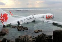 İndoneziyada sərnişin təyyarəsi qəzaya uğrayıb