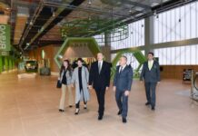 İlham Əliyev “Bravo” marketlər şəbəkəsinin yeni hipermarketinin açılışında iştirak edib