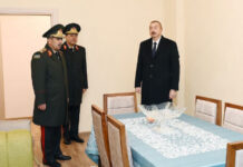 Prezident İlham Əliyev Sabunçu rayonunda hərbçilərə yeni mənzillərin verilməsi mərasimində iştirak edib