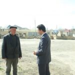 Millət vəkili Naqif Həmzəyev seçicilərini evlərində ziyarət edib