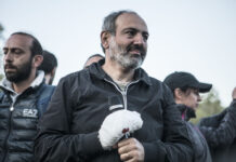 Deputat: “Snayperlərdən xahiş edirəm ki, Nikol Paşinyan işğal olunan Azərbaycan ərazilərinə gələrkən onu vursunlar”