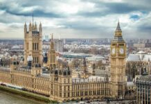 Böyük Britaniya parlamentinin fəaliyyəti müvəqqəti dayandırılıb