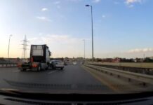 Bakıda “Tır” minik avtomobilini vuraraq yoldan kənara atıb – VİDEO