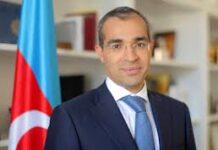 Azərbaycanın yeni İqtisadiyyat naziri kollektivə təqdim olunub