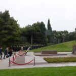 Peşə bayramı günü münasibətilə Nəqliyyat, Rabitə və Yüksək Texnologiyalar Nazirliyinin rəhbərliyi və kollektivi Fəxri xiyabanı ziyarət edib. Müstəqil Azərbaycan dövlətinin qurucusu, ümummilli lider Heydər Əliyevin xatirəsini ehtiramla yad edib