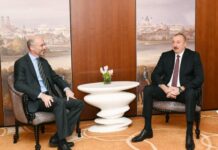 İlham Əliyev Beynəlxalq Böhran Qrupunun prezidenti və baş icraçı direktoru ilə görüşdü Azərbaycan Respublikasının Prezidenti İlham Əliyev və Beynəlxalq Böhran Qrupunun prezidenti və baş icraçı direktoru Robert Malley