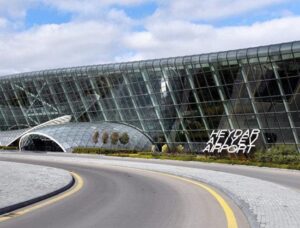 Heydər Əliyev Beynəlxalq Aeroportu