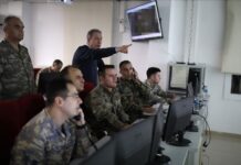 Türkiyənin ordu rəhbərliyi Suriya ilə sərhədə gedib Türkiyənin Milli Müdafiə naziri Hulusi Akar