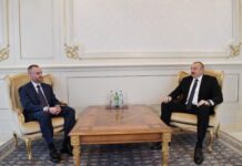 Prezident İlham Əliyev Polşanın Azərbaycanda yeni təyin olunmuş səfirinin etimadnaməsini qəbul edib Prezident İlham Əliyev Polşanın Azərbaycanda yeni təyin olunmuş səfirinin etimadnaməsini qəbul edib