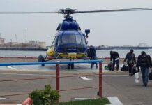 Dənizdə çalışan neftçilərin növbə dəyişməsinə başlanılıb Dənizdə çalışan neftçilərin növbə dəyişməsi