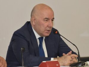 Elman Rüstəmov