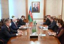 Ceyhun Bayramov Rusiya səfirini Ermənistanın hərbi təxribatları barədə məlumatlandırıb Xarici İşlər naziri Ceyhun Bayramov və Rusiyanın Azərbaycandakı fövqəladə və səlahiyyətli səfiri Boçarnikov Mixail Nikolayeviç