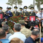 Şəhid zabitlərimizlə vida mərasimi keçirilib