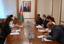 Ceyhun Bayramov Çinin Azərbaycandakı səfiri ilə görüşüb Xarici İşlər naziri Ceyhun Bayramov Çin Xalq Respublikasının Azərbaycan Respublikasındakı səfiri xanım Qo Mini qəbul edib