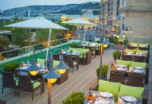 Bu gündən ictimai iaşə obyektlərində müştərilərə açıq hava şəraitində xidmət göstərilməsinə başlanılıb kafe