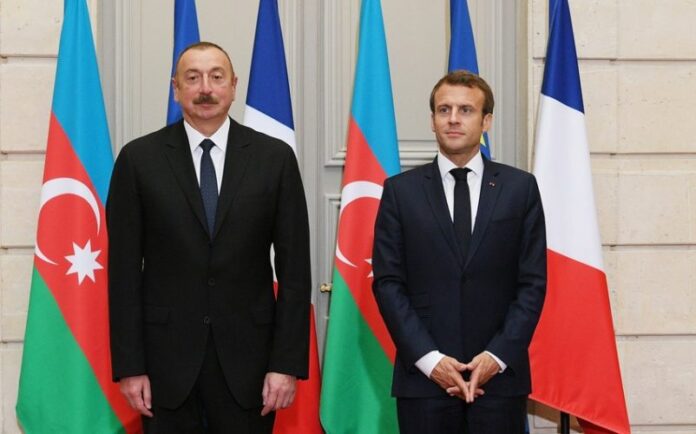 Azərbaycan Respublikasının Prezidenti İlham Əliyev və Fransa Prezidenti Emmanuel Makron