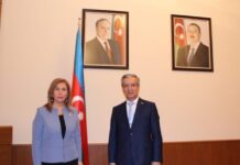 Özbəkistan səfiri: Ermənistan tərəfindən dinc əhalinin hədəflənməsi cinayətdir Ailə, Qadın və Uşaq Problemləri üzrə Dövlət Komitəsinin sədri Bahar Muradova və Özbəkistanın Azərbaycandakı səfiri Bəhrom Əşrəfxanov