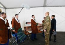 Prezident İlham Əliyev və birinci xanım Mehriban Əliyeva 1 saylı Kliniki Tibbi Mərkəzdə müalicə olunan hərbçilərlə görüşüblər Prezident İlham Əliyev və birinci xanım Mehriban Əliyeva 1 saylı Kliniki Tibbi Mərkəzdə müalicə olunan hərbçilərlə görüşüblər