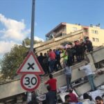 İzmirdə zəlzələ