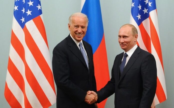 Cozef Bayden və Vladimir Putin