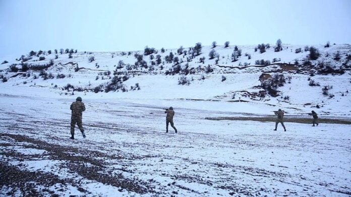 Azərbaycan Ordusunun bölmələri döyüş atışları keçirir