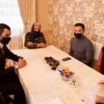 Daha iki şəhid ailəsinə təqaüd kartları təqdim edilib