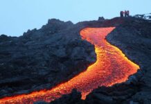 Rusiyada 5 əsr yatmış vulkan aktivləşib Nirakonqo vulkanı