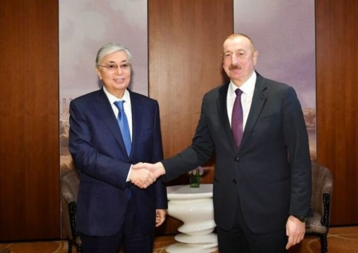Azərbaycan Respublikasının Prezidenti İlham Əliyev və Qazaxıstan Respublikasının Prezidenti Kasım-Jomart Tokayev