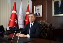 Türkiyənin təhsil naziri Ziya Selçuk