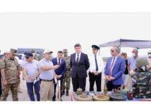 Minalardan və partlamamış hərbi sursatlardan təmizləmə və hərbi-mülki əlaqələndirmə məsələləri üzrə İşçi qruplarının birgə iclası keçirilib Minalardan və partlamamış hərbi sursatlardan təmizləmə və hərbi-mülki əlaqələndirmə məsələləri üzrə İşçi qruplarının birgə iclası keçirilib