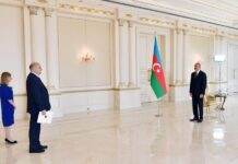 Prezident İlham Əliyev Belçikanın Azərbaycanda yeni təyin olunmuş səfirinin etimadnaməsini qəbul edib Prezident İlham Əliyev Belçikanın Azərbaycanda yeni təyin olunmuş səfirinin etimadnaməsini qəbul edib