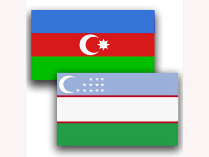 Azərbaycan və Özbəkistan bayraqları