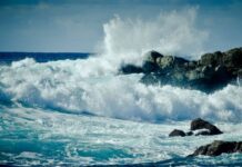 Atlantik okeanında “Keyt” tropik qasırğası meydana gəlib qasırğa