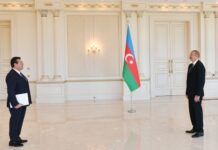 Prezident İlham Əliyev Rumıniyanın Azərbaycanda yeni təyin olunmuş səfirinin etimadnaməsini qəbul edib Prezident İlham Əliyev Rumıniyanın Azərbaycanda yeni təyin olunmuş səfirinin etimadnaməsini qəbul edib
