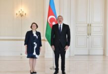 Prezident İlham Əliyev Finlandiyanın ölkəmizdə yeni təyin olunmuş səfirinin etimadnaməsini qəbul edib Prezident İlham Əliyev Finlandiyanın ölkəmizdə yeni təyin olunmuş səfirinin etimadnaməsini qəbul edib