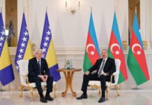 Prezident İlham Əliyev Bosniya və Herseqovinanın Rəyasət Heyətinin üzvü Şefik Caferoviçlə görüşüb Prezident İlham Əliyev Bosniya və Herseqovinanın Rəyasət Heyətinin üzvü Şefik Caferoviçlə görüşüb