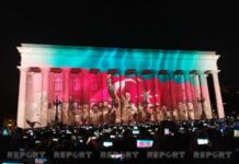 Zəfər Gününə həsr olunan videoproyeksiya nümayiş etdirilib Zəfər Gününə həsr olunan videoproyeksiya nümayiş etdirilib