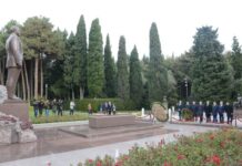 Türk Şurası ölkələrinin baş prokurorları Fəxri xiyabanı və Şəhidlər xiyabanını ziyarət ediblər Türk Şurası ölkələrinin baş prokurorları Fəxri xiyabanı və Şəhidlər xiyabanını ziyarət ediblər