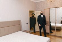 MİDA-nın Hövsan və Yasamal Yaşayış komplekslərində hərbçilər üçün nəzərdə tutulmuş mənzillər istifadəyə verilib Prezident İlham Əliyev mənzillərlə tanış olub