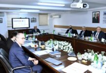 Baş nazir Əli Əsədov Heydər Əliyev adına neft emalı zavodunda aparılan modernləşdirmə və yenidənqurma işləri ilə tanış olub Baş nazir Əli Əsədov Heydər Əliyev adına neft emalı zavodunda aparılan modernləşdirmə və yenidənqurma işləri ilə tanış olub