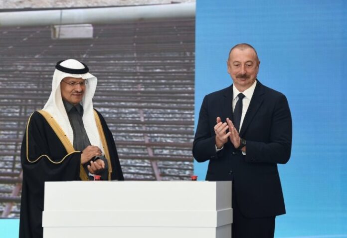 Səudiyyə Ərəbistanı Krallığının “ACWA Power” şirkəti tərəfindən Azərbaycanda inşa ediləcək 240 MVt gücündə "Xızı-Abşeron" Külək Elektrik Stansiyasının yanvarın 13-də Gülüstan sarayında təməlqoyma mərasimi keçirilib