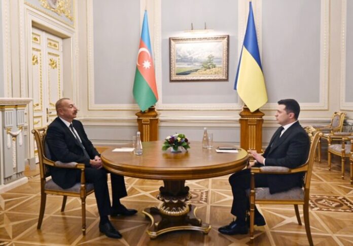 Azərbaycan Prezidenti İlham Əliyev və Ukrayna Prezidenti Volodimir Zelenski