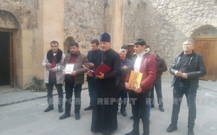 Alban-udi xristian icmasının üzvləri Xocalı soyqırımının 30 illiyi ilə əlaqədar "Xudavəng" məbədini ziyarət ediblər